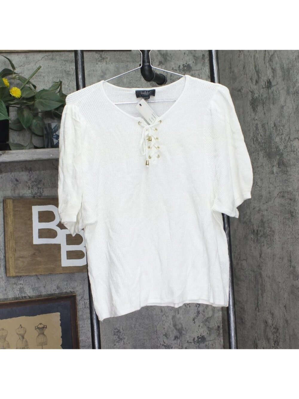 Belldini Knit Puff Sleeve Tie Front Blouse Top White / Gold XL